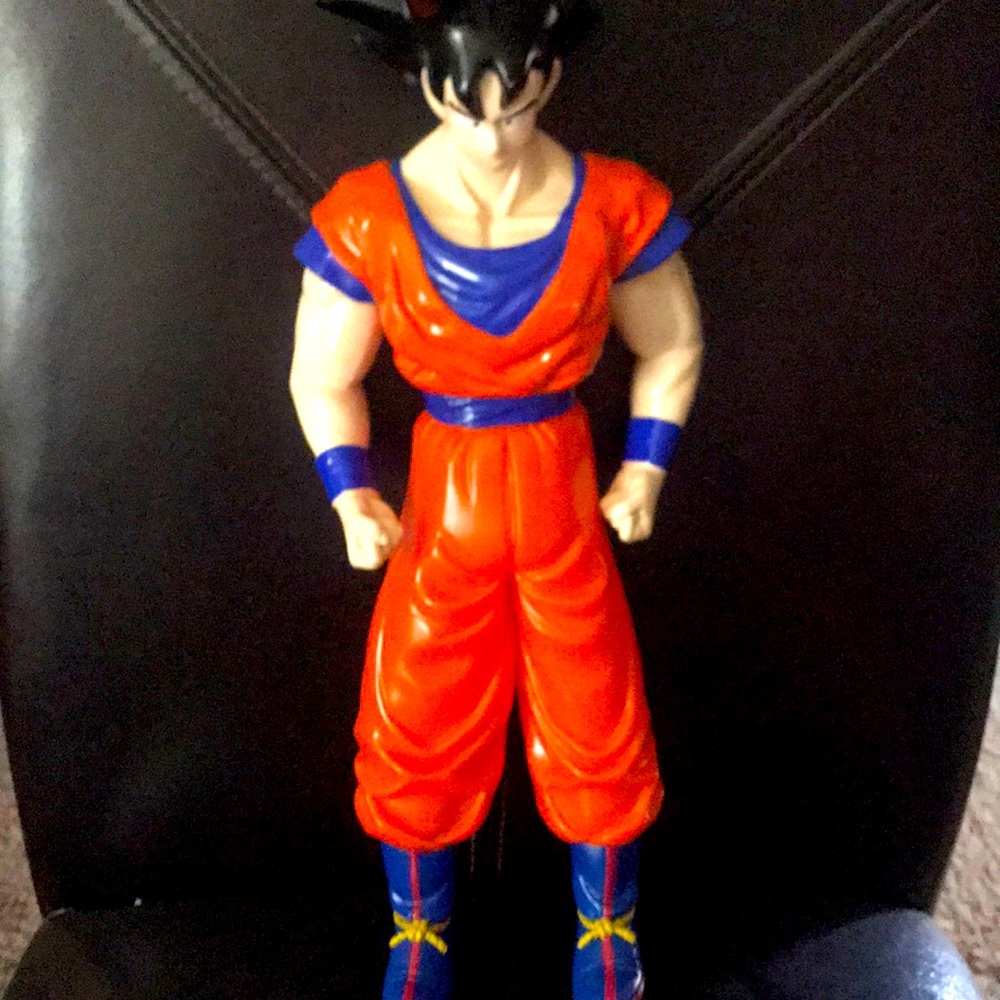 Vintage 1989 Goku Action Figure 10” Rare